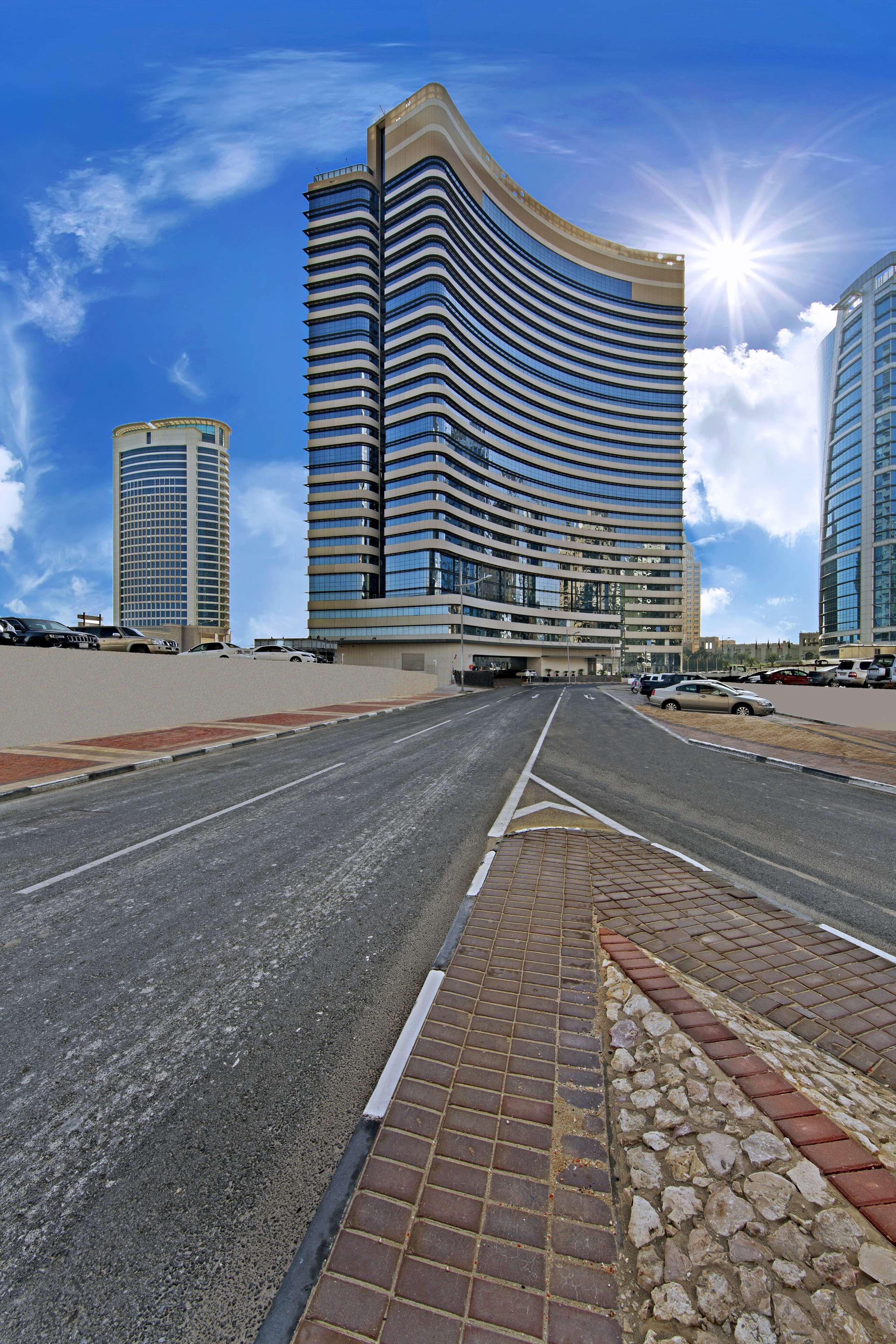 The Curve Hotel Doha Eksteriør bilde