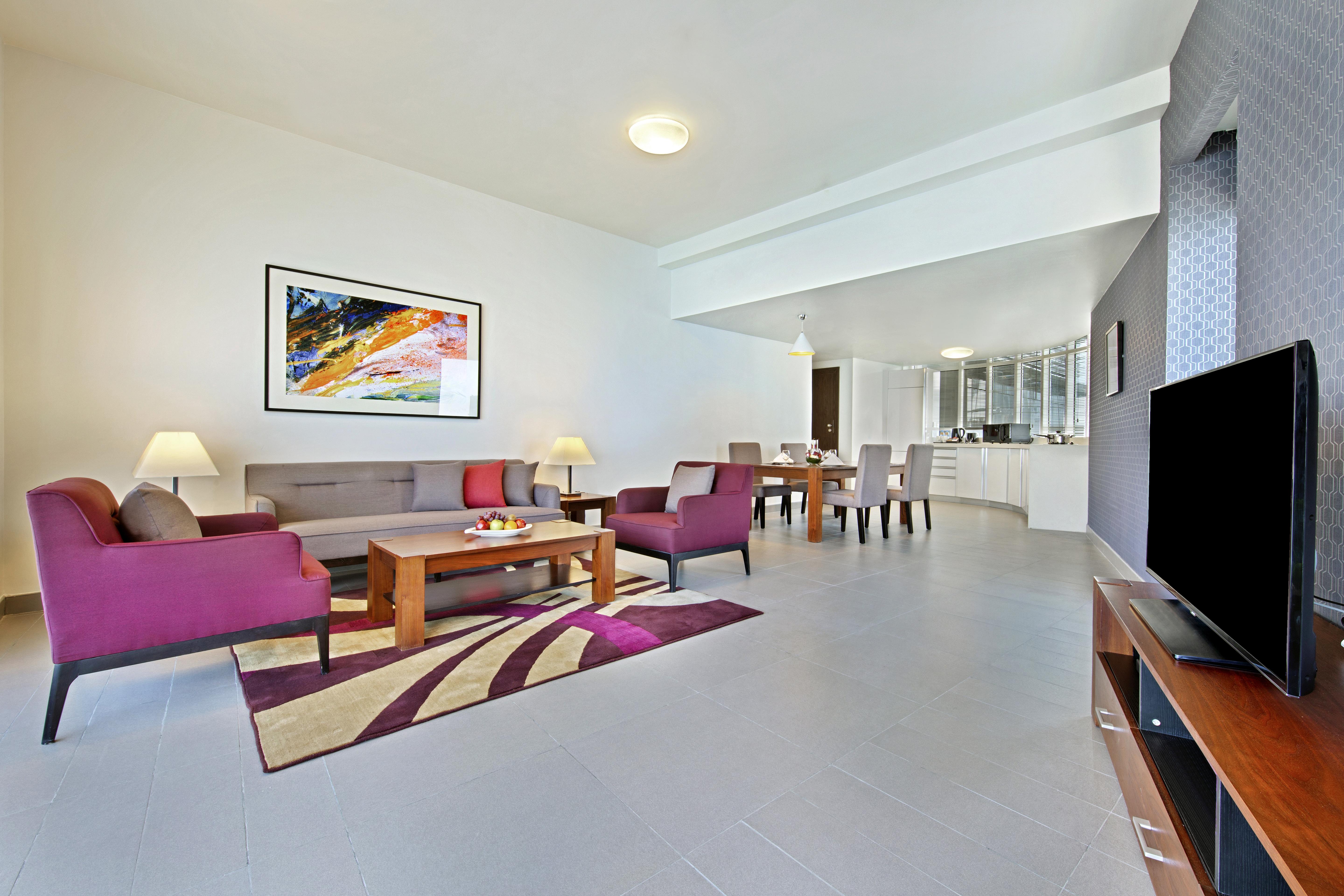 The Curve Hotel Doha Eksteriør bilde