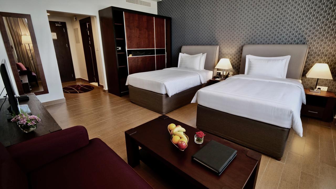 The Curve Hotel Doha Eksteriør bilde